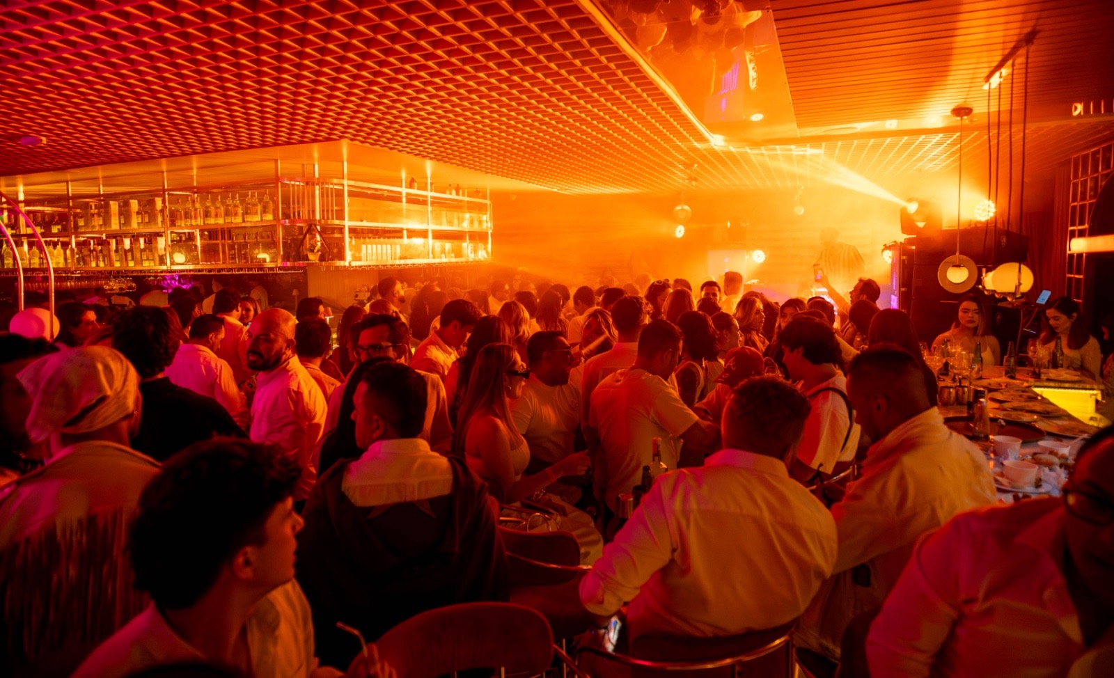 La noche en el restaurante